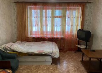 Сдам трехкомнатную квартиру, 65 м2, Бугуруслан, улица Монтажников, 5