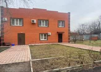 Сдается в аренду 2-комнатная квартира, 58 м2, Новочеркасск, Холмистый переулок, 2