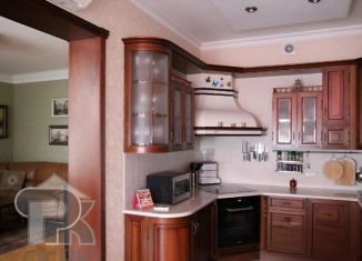 Продам 3-ком. квартиру, 118 м2, Москва, Профсоюзная улица, 104, ЖК Галина