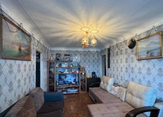 Продается трехкомнатная квартира, 55 м2, Ростовская область, улица Ново-Ватутина, 17