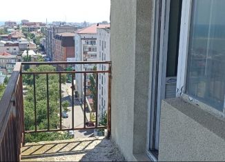 Продаю 5-комнатную квартиру, 161 м2, Дагестан, улица Магомеда Гаджиева, 168В