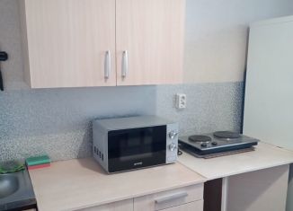 Сдается 2-ком. квартира, 49 м2, Шарья, 1-й микрорайон, 17Б