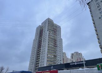Продаю однокомнатную квартиру, 40 м2, Москва, улица Миклухо-Маклая, 44
