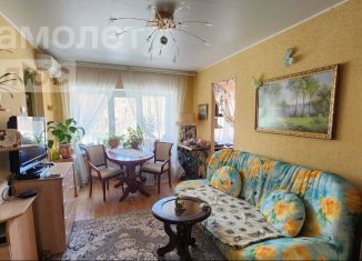 Продам трехкомнатную квартиру, 42 м2, Саратов, проспект Строителей, 12, Ленинский район