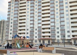 Продам двухкомнатную квартиру, 73.8 м2, Каспийск, проспект М. Омарова, 9А