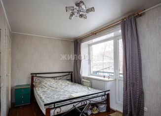 Продажа 2-комнатной квартиры, 41.7 м2, Новокузнецк, улица Шункова, 18