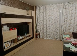 Сдам 1-комнатную квартиру, 43 м2, Челябинская область, Омская улица, 12