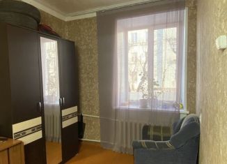 Продажа трехкомнатной квартиры, 70 м2, Железногорск, Школьная улица, 32