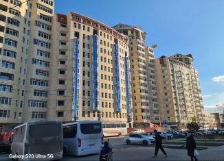 Продается 3-комнатная квартира, 86 м2, Чечня, улица Хамзата У. Орзамиева, 27