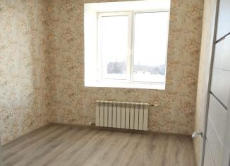 Продам трехкомнатную квартиру, 50 м2, посёлок городского типа Чишмы, улица Ленина, 52А