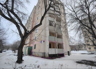 Продается однокомнатная квартира, 40 м2, Железногорск, улица Андреева, 2А