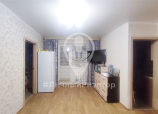 Продается 2-комнатная квартира, 40 м2, поселок Учхоза Стенькино, Центральная улица, 4