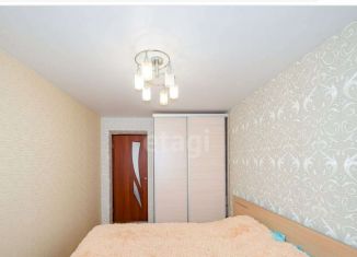 Продажа трехкомнатной квартиры, 62 м2, Екатеринбург, улица Уральских Рабочих, 12, улица Уральских Рабочих