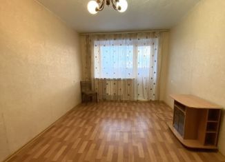 Трехкомнатная квартира на продажу, 61.8 м2, посёлок Первомайский, улица Симонова, 11