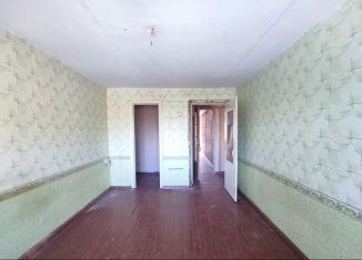 Продается 2-комнатная квартира, 49.4 м2, поселок городского типа Инской, улица Пугачёва, 2