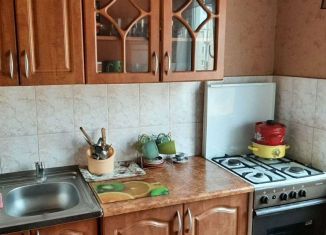 Продается двухкомнатная квартира, 42.7 м2, село Александровка, Рабочая улица, 5
