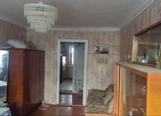 Продажа 2-комнатной квартиры, 44 м2, Мещовск, улица Петра Хлюстина, 5
