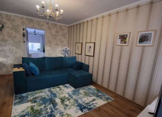 Продается 3-комнатная квартира, 60 м2, Бугульма, улица Михаила Тухачевского, 3