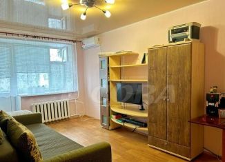 Продам 3-ком. квартиру, 60 м2, посёлок городского типа Боровский, Советская улица