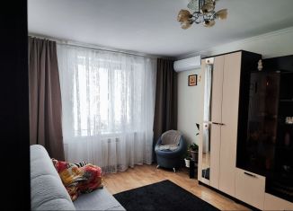 2-комнатная квартира на продажу, 46.8 м2, поселок городского типа Стройкерамика, улица Петра Монастырского, 3
