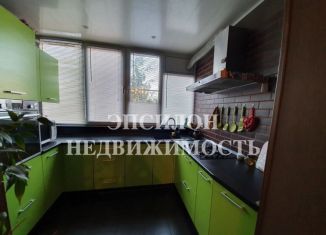 Продажа трехкомнатной квартиры, 68 м2, Курская область, проспект Хрущёва, 22