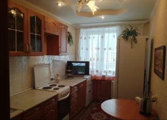 Продается 2-комнатная квартира, 50 м2, Сосновоборск, улица Юности, 31
