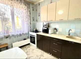 Продажа 5-ком. квартиры, 83 м2, Волгодонск, улица Маршала Кошевого, 36