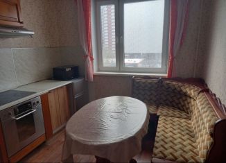 Сдаю двухкомнатную квартиру, 55 м2, Москва, Боровское шоссе, 25