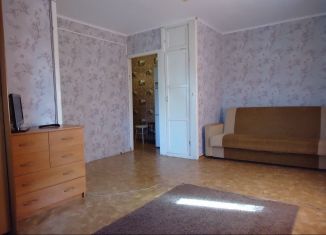 Продам 1-комнатную квартиру, 31 м2, Екатеринбург, улица Индустрии, 96Б, улица Индустрии