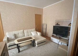Двухкомнатная квартира в аренду, 45 м2, Москва, Кастанаевская улица, 32к2