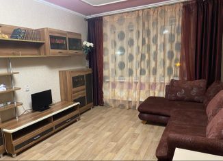 Трехкомнатная квартира в аренду, 55 м2, Самарская область, улица Строителей, 1