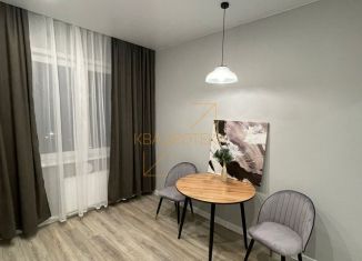 Продам однокомнатную квартиру, 38 м2, Новосибирск, улица Столетова, 17