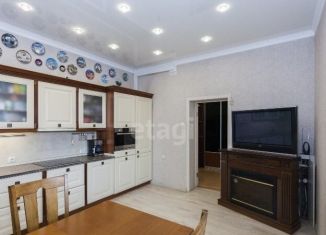 Сдаю 2-ком. квартиру, 95 м2, Абакан, улица Карла Маркса, 44