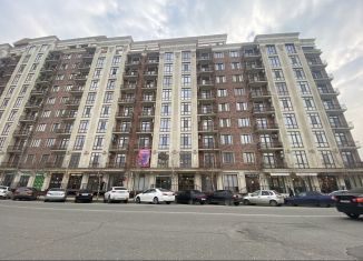 Продаю многокомнатную квартиру, 245 м2, Махачкала, улица Азиза Алиева, 18, Советский район