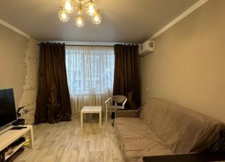 Продам двухкомнатную квартиру, 50 м2, Ставропольский край, Революционная улица, 10Б