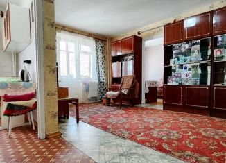 Продается 2-ком. квартира, 45 м2, Челябинская область, улица Калинина