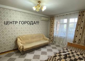 Сдаю в аренду 2-комнатную квартиру, 45 м2, Дагестан, улица Хизроева, 7А