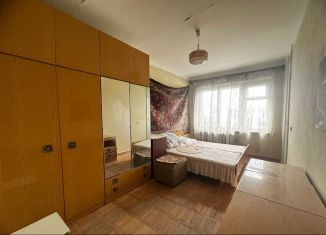 Трехкомнатная квартира на продажу, 60 м2, Нальчик, проспект Кулиева, 21А, район Горная