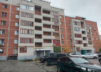 Продается двухкомнатная квартира, 54.6 м2, Нижний Новгород, улица Движенцев, 10, микрорайон Сортировочный