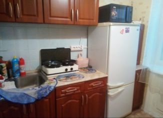 Продаю 1-ком. квартиру, 32 м2, Кировск, Советская улица, 4