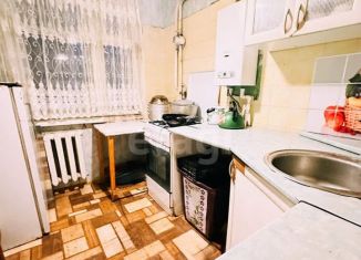 Продается 3-комнатная квартира, 47 м2, Оренбургская область, Томилинская улица, 248
