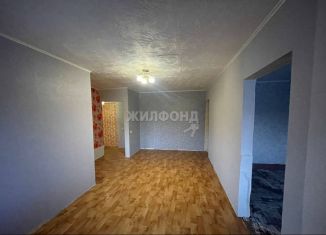 Продается двухкомнатная квартира, 44 м2, Алтайский край, проспект Космонавтов, 21