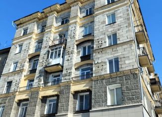 Продается двухкомнатная квартира, 48 м2, Новосибирск, метро Золотая Нива, проспект Дзержинского, 81