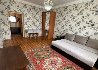 Сдается в аренду 1-ком. квартира, 30 м2, Дагестан, проспект Гамидова, 69А