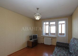 Продаю трехкомнатную квартиру, 58 м2, Новосибирск, Учительская улица, 15