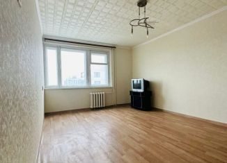 Продается 1-комнатная квартира, 33.9 м2, Нижнекамск, проспект Химиков, 22