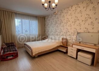 Продается двухкомнатная квартира, 56 м2, Мурманск, улица Старостина