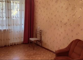 Сдам 2-комнатную квартиру, 44 м2, Курск, улица Комарова, 7