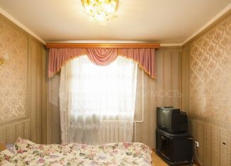 Продаю 4-комнатную квартиру, 67 м2, Тюменская область, Профсоюзная улица, 32