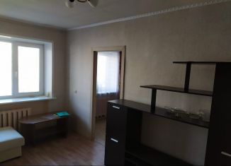 Сдам в аренду 3-комнатную квартиру, 58 м2, Смоленск, улица Николаева